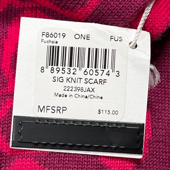COACH Signature C Knit Scarf Reversible Fuchsia Merino Wool 10.5 x 72 New NWT - Picture 2 of 5